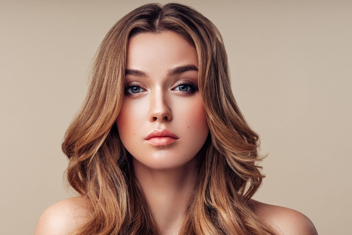 Harmonia Facial e Autoestima: Como a HOF Resgata Sua Confiança